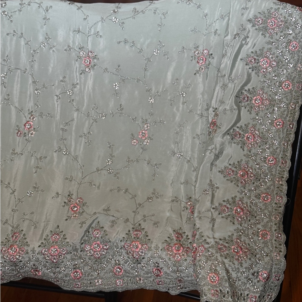 Elegant Floral Embroidered Saree in Green and Pink - Picture 6 of 11